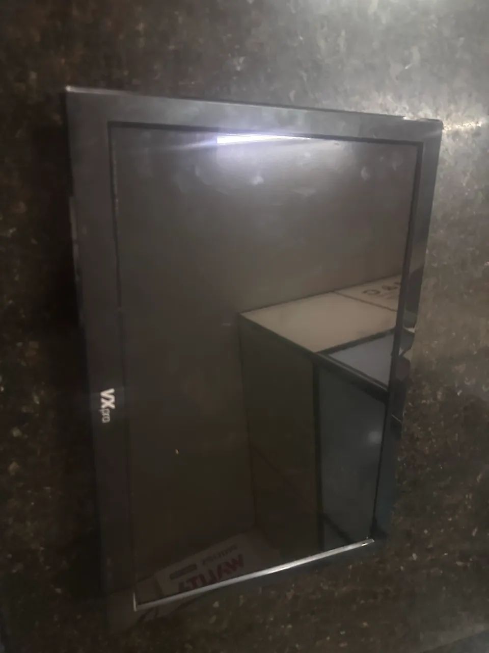 Monitor 15,4 polegadas  hdmi e vga - Foto 2