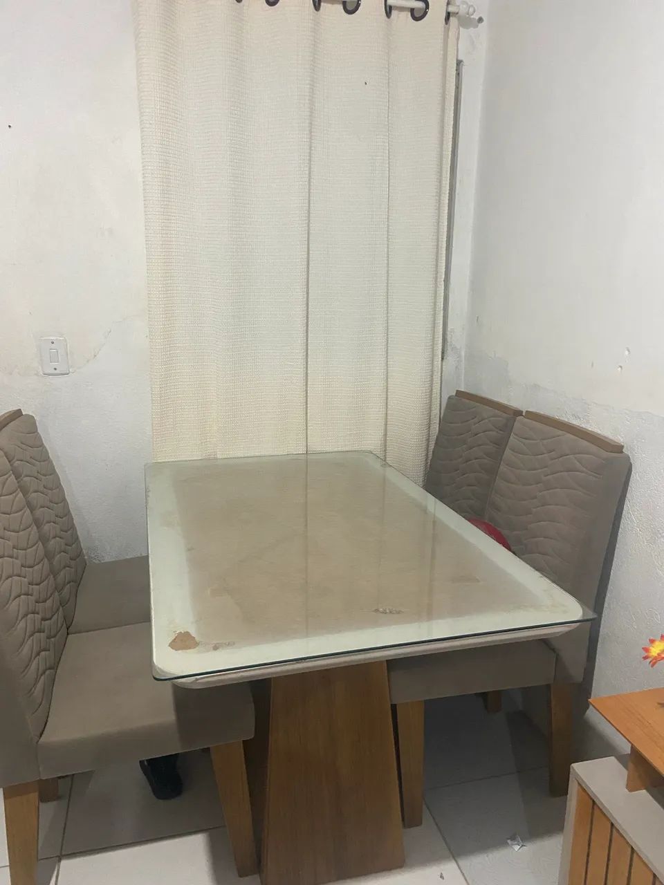Mesa 4 cadeiras 