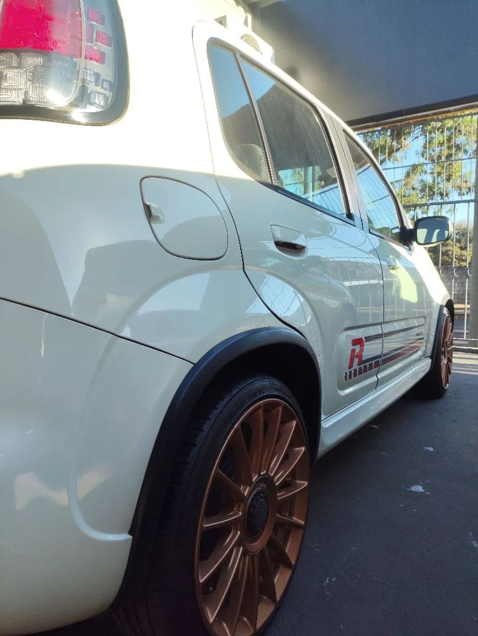 Fiat Uno Sporting 1.3 Flex 8V 5P 2017 - Foto 3