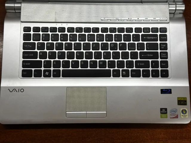 NOTEBOOK VAIO FW 180 J 17" PARA TIRAR PEÇAS - Foto 3
