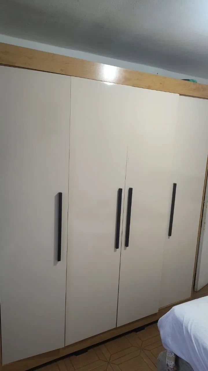 Guarda Roupa - 5 portas - Foto 2