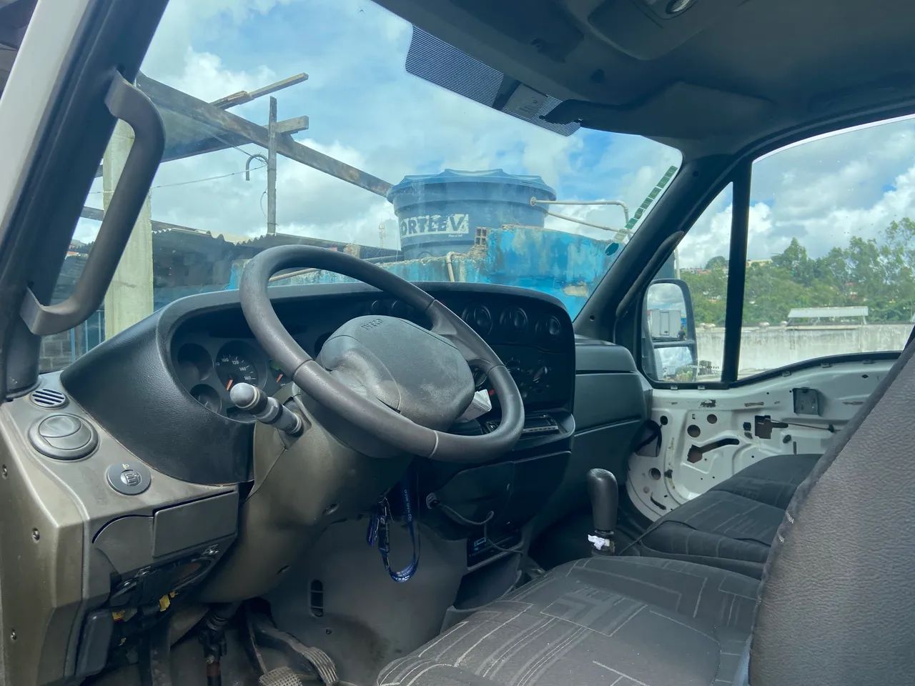Caminhão Iveco Baú 70C16 Massimo  - Foto 5
