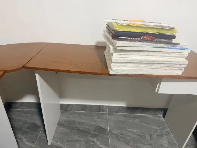 Mesa de trabalho / computador  - Foto 2