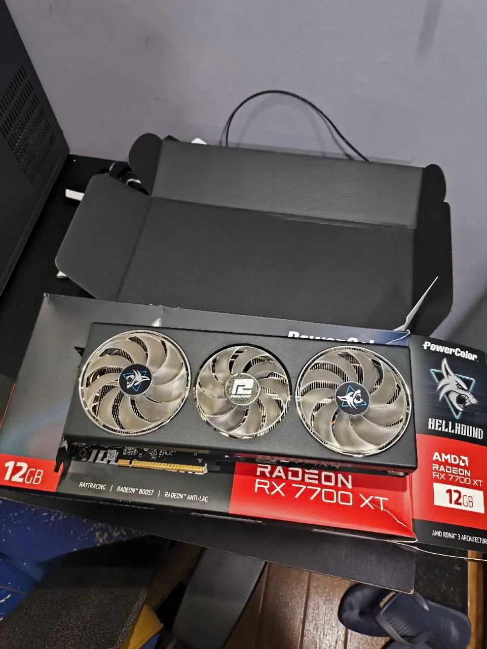 Placa de Video RX7700XT 12GB TRIPLO FAN - Foto 5