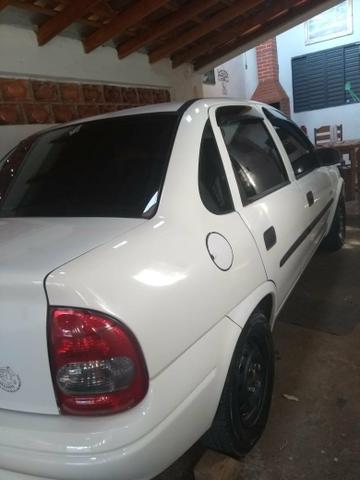 Corsa Sedan 1.0 álcool original - Foto 3