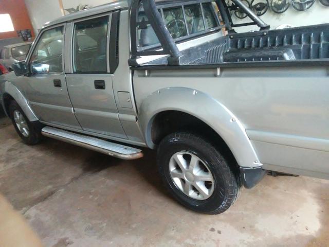 L200 gls. ano 2003 (conservada)