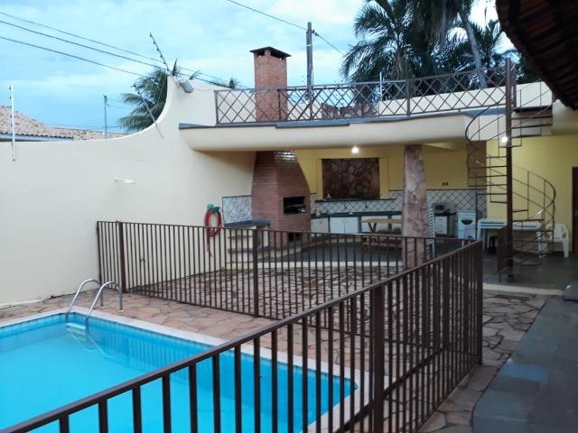 Casa de esquina no santa cruz com piscina