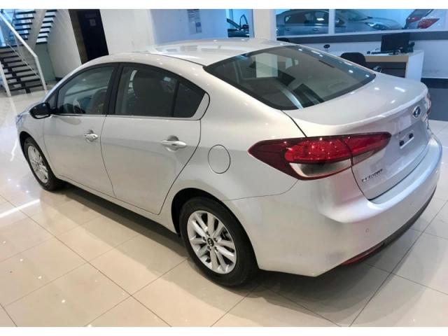 KIA CERATO 1.6 SX 16V FLEX 4P 2018 - Foto 2
