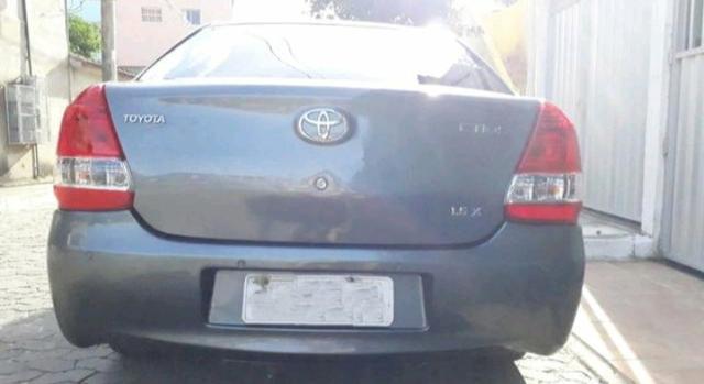 Toyota Etios Sedan 1.5X 14/15 Completo c/ GNV G5 - Foto 6