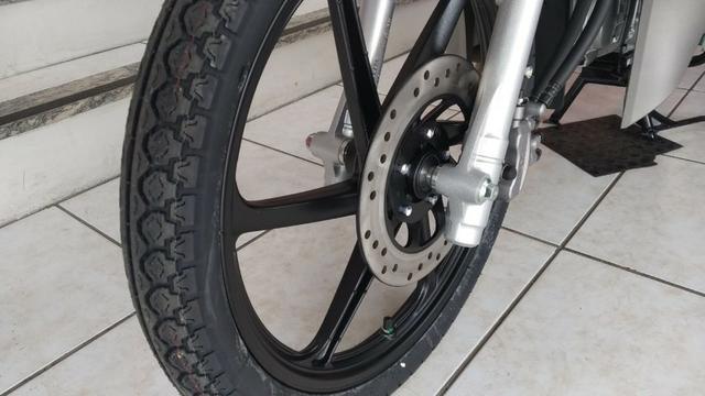 Honda Biz 125 Ex prata zero Km aceitamos troca emplacada - Foto 3