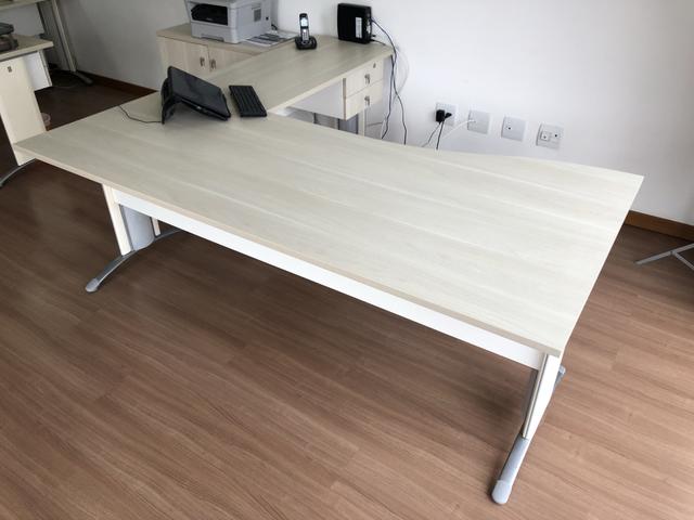 Mesa de Escritório Usada (tamanho grande) - ref.01 - Foto 3