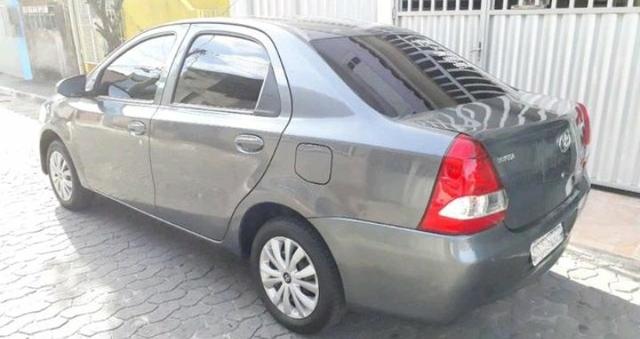 Toyota Etios Sedan 1.5X 14/15 Completo c/ GNV G5 - Foto 7