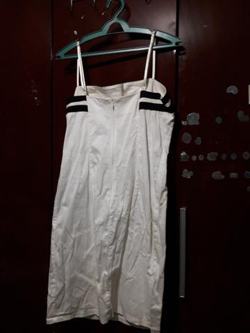 Vestido branco com listra preta - Foto 2