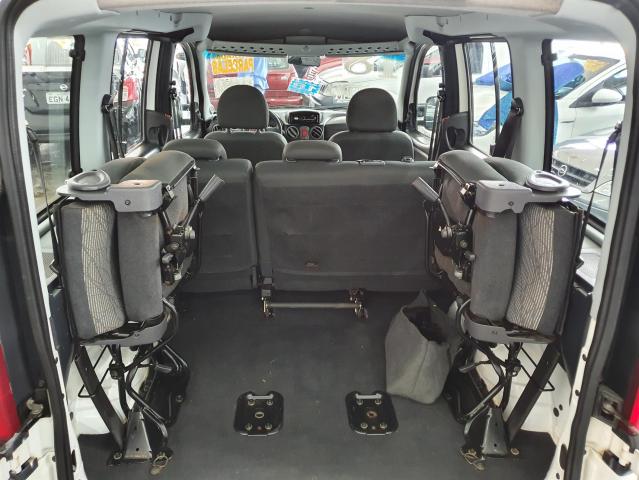 Fiat Doblò Doblò Essence 1.8 7L (Flex) - Foto 9