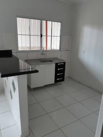Aluga-se apartamento para solteiro - Foto 6