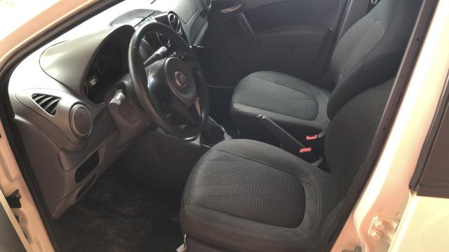 Fiat Palio attractive 2013 completo - Foto 2