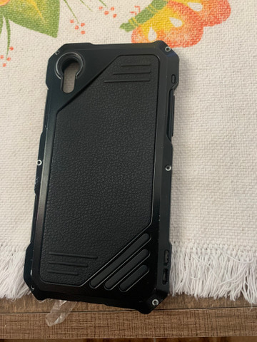 Armadura capa de iPhone XR parafusada - Foto 4