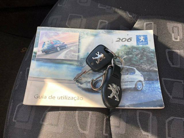 Peugeot 206 Hatch 2006 Presence Completo 1.4 Flex 4 Portas - Foto 11