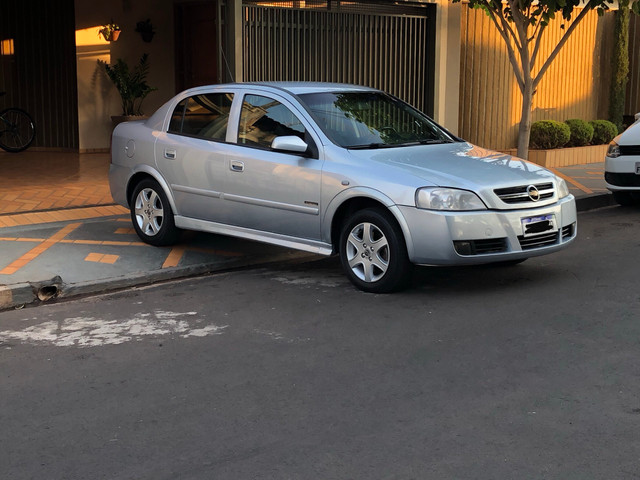 Astra sedan 2.0 advantage!!!!!