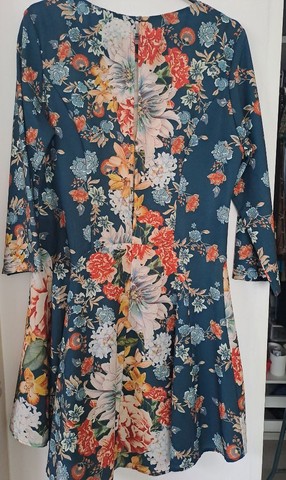 Vestido FARM. Seda florida. Manga 3/4 - Foto 2