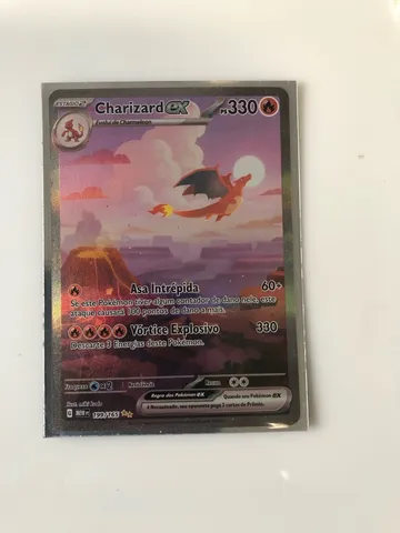 Carta Pokémon Charizard Ultra Raro Celebrações + Brindes em Promoção na  Americanas