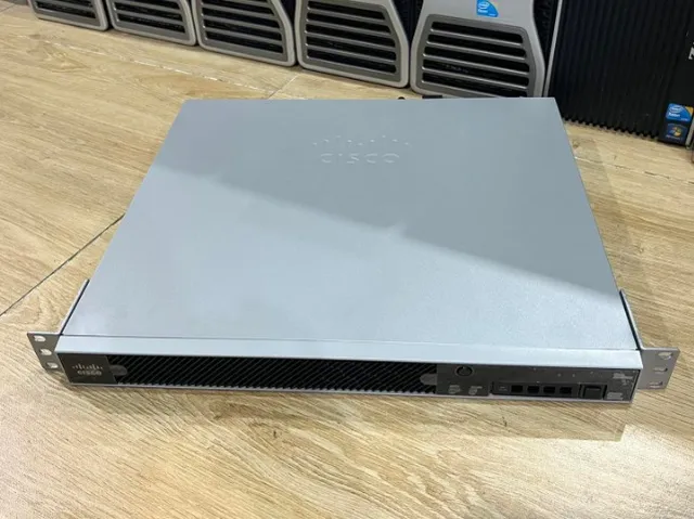 Firewall Cisco ASA 5515-X Adaptive Security Appliance