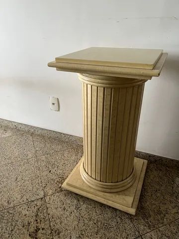 Torre de madeira com acabamento de pintura ! - Foto 2