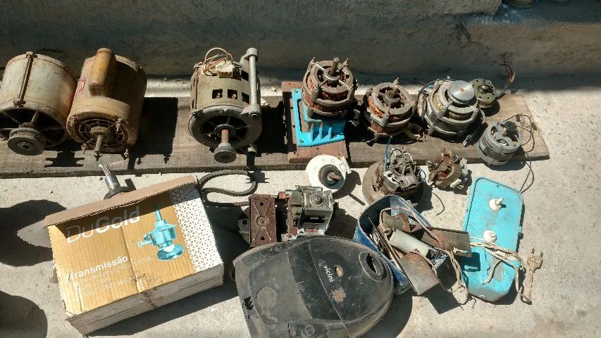 motores diversos funcionando