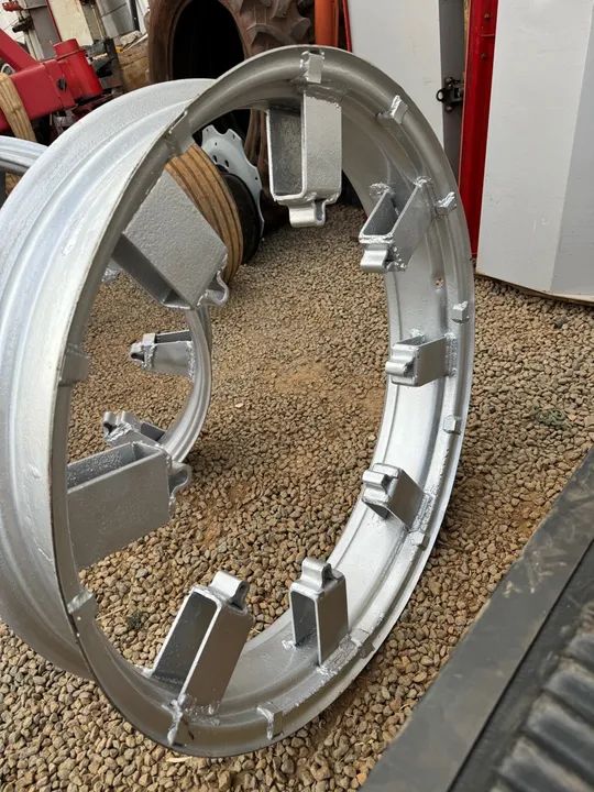 Rodas para trator 12.4-38 - Foto 4