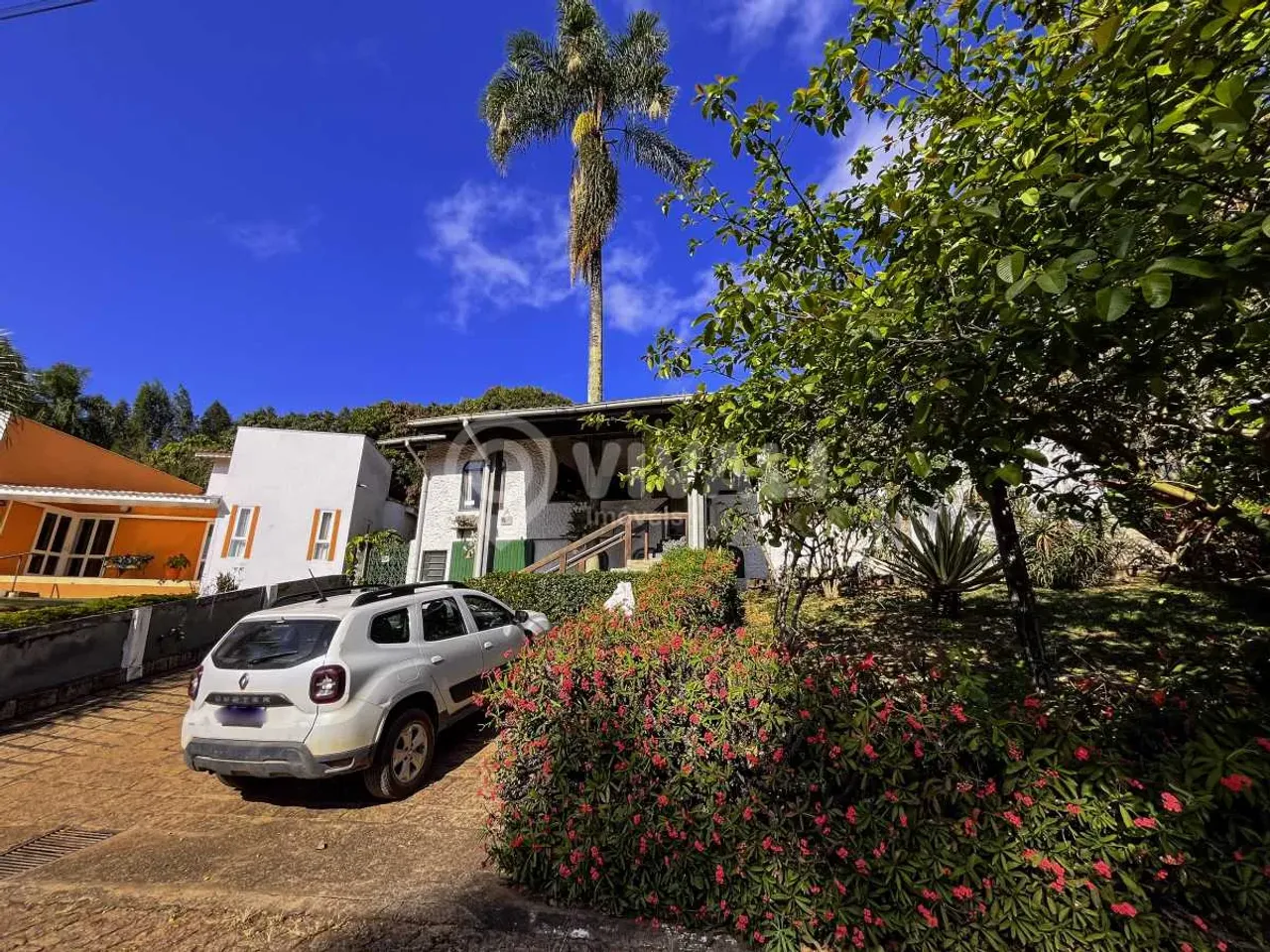 Casa em Condomínio - / Residencial / Dos Silva