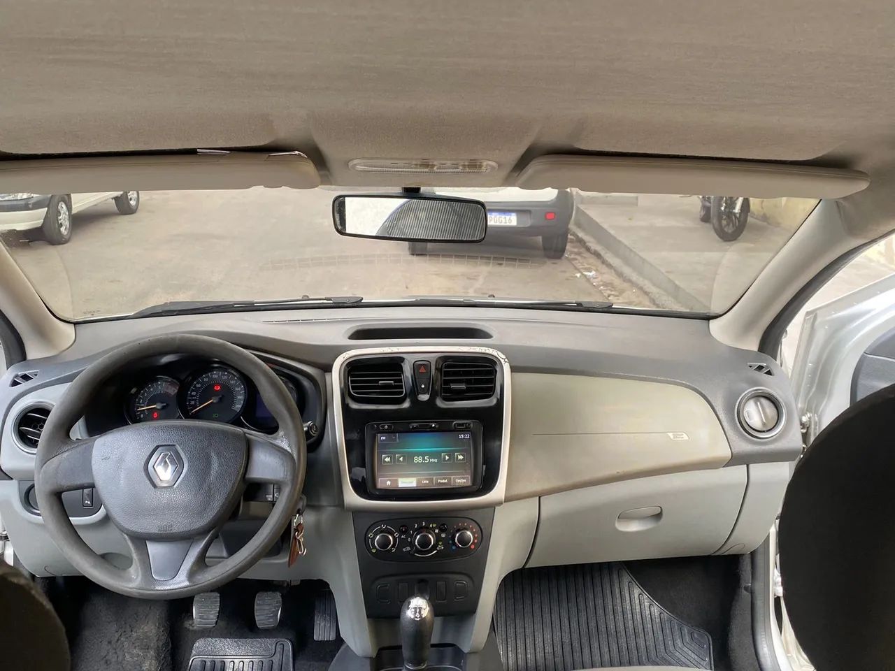 Renault Logan Expression Hi-flex 1.6 8V 4P 2015 - Foto 4