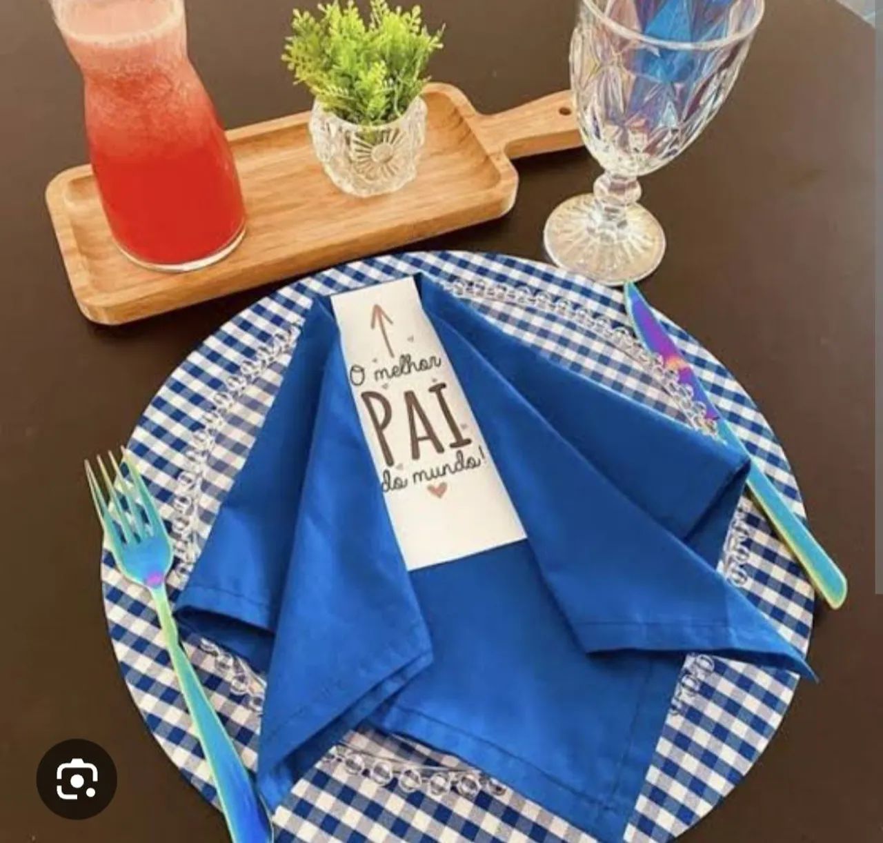 Mesa posta por encomenda 