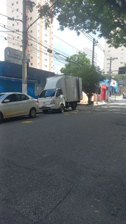 Carreto/mudanças/montador de móveis