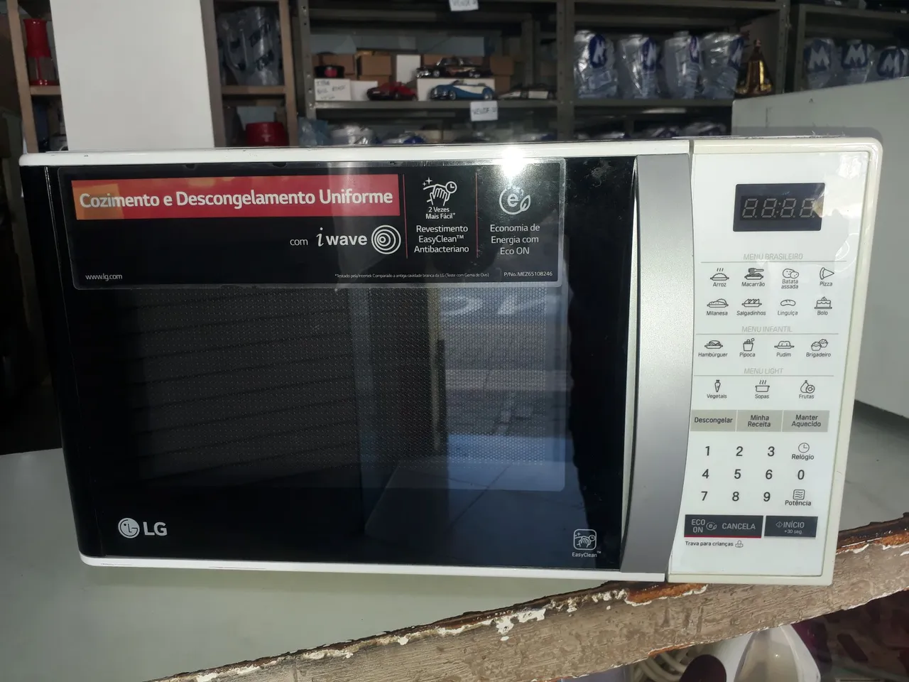 Microondas LG 25 Litros com I wave