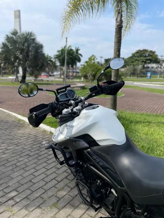 Triumph Tiger XRx 800 - Branca - Impecável - Foto 3