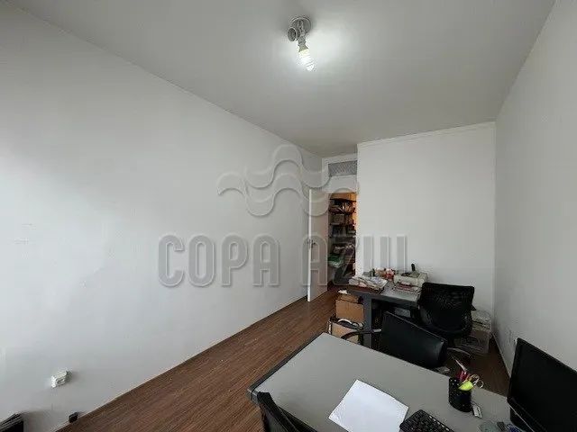 VENDO EM COPACABANA SALA REFORMADA. - Foto 2