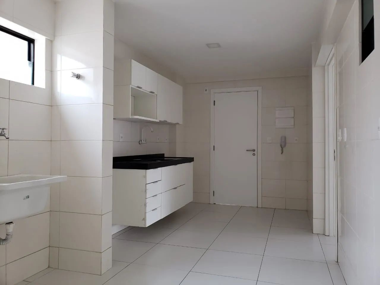 BELÍSSIMO apartamento de 98m2 na ponta verde! - Foto 2