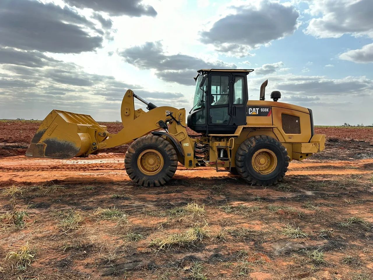 Pá Carregadeira Caterpillar 2014 938K - Foto 6
