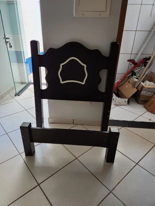 Cama solteiro em madeira  - Foto 4