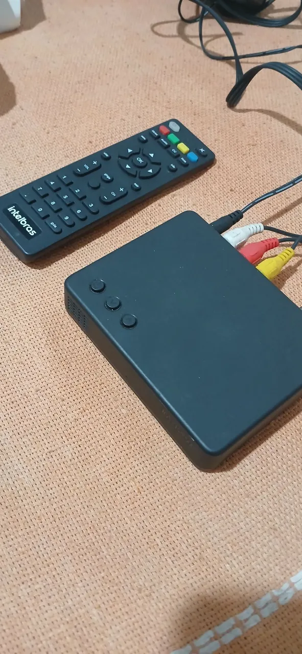 Receptor com controle remoto Intelbras