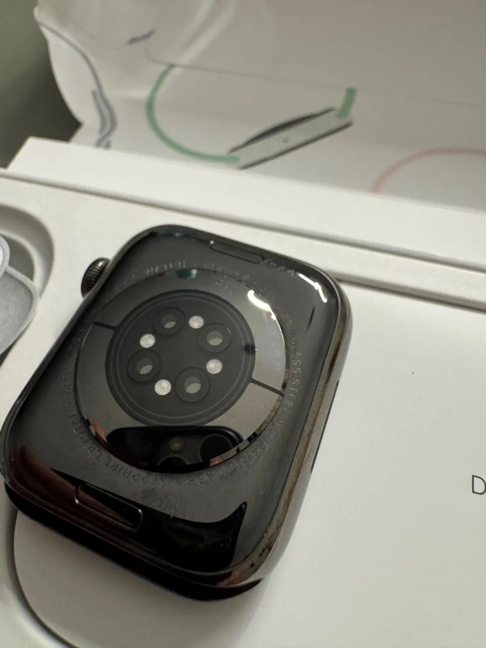 Apple Watch Series 9 Aço Inoxidável 45 mm + Celullar Pulseira Milanês- Grafite - Foto 2
