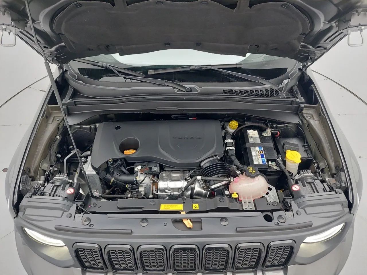 Jeep Renegade STD 1.8 4x2 Flex 16v Aut., foto 10 de 18