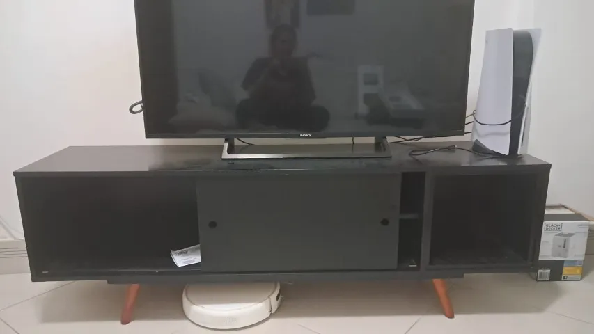 Rack de sala preto