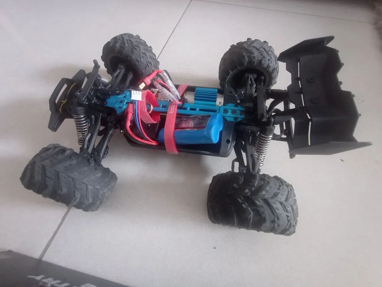 Automodelo elétrico (com baterias para maior experiência e autonomia) - Foto 2