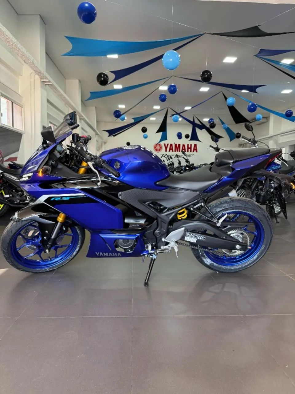  R3 Connected 25/26 - Foto 9