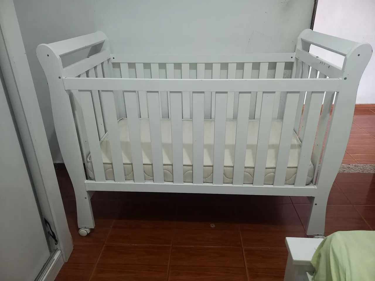 Vendo Berço com colchão 