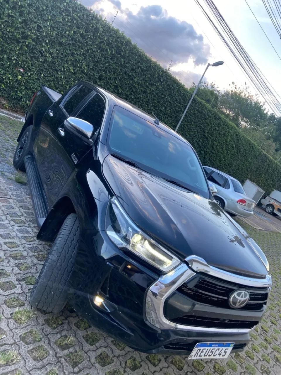 Hilux SRX 2.8 4x4 diesel 2022/2022 automático impecável  - Foto 2