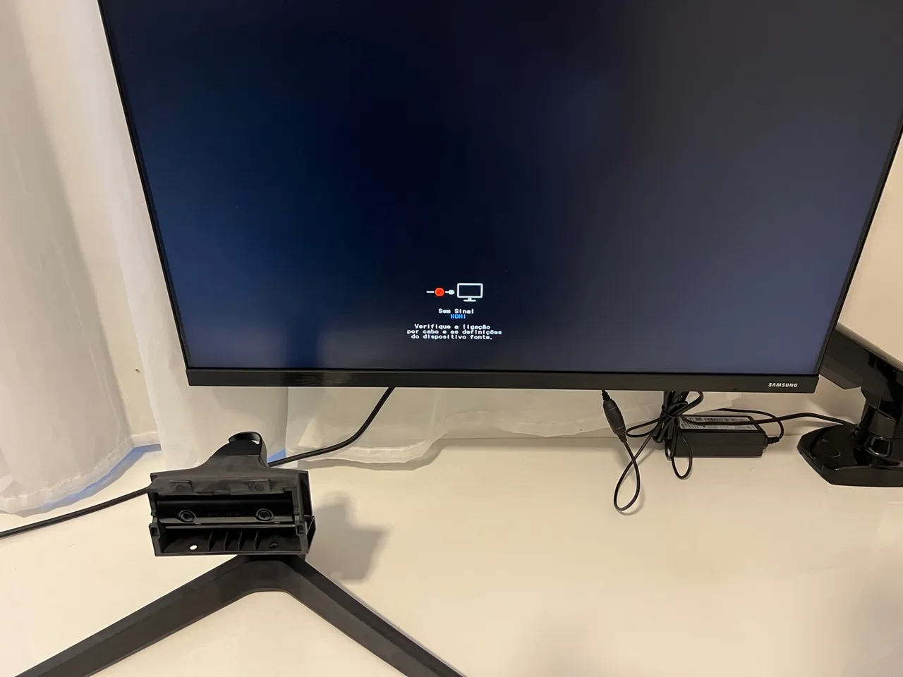 Monitor Gamer Samsung 24 polegadas com braço articulado em perfeito estado de uso
