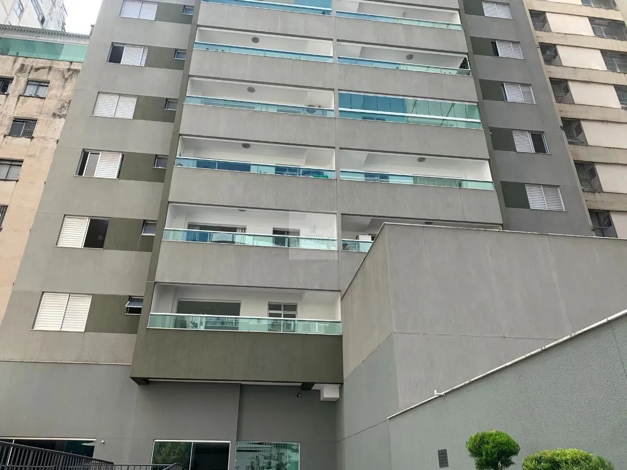 Aluguel de Apartamento no Centro de BH: 1 quarto, 1 sala, 1 banheiro, 1 vaga de garagem, 5