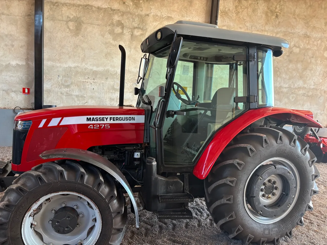 Trator Massey Ferguson 4275